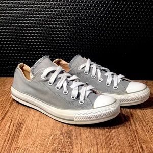 Converse All-Star Gray low-top Sneakers.(Unisex)